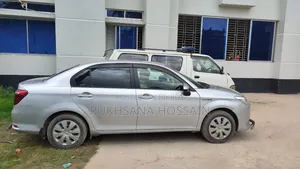 টয়োটা এক্সিও ২০১৫ সিলভার