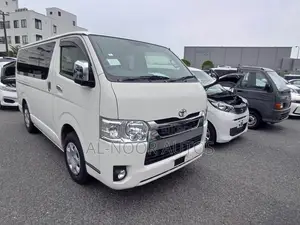 Toyota HiAce 2021 White