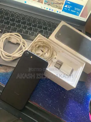 Apple iPhone 7 32 GB Black