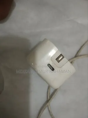 আইফোন অরিজিনাল চার্জার