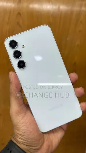 স্যামসাং গ্যালাক্সি এ৫৫ ২৫৬ জিবি হোয়াইট