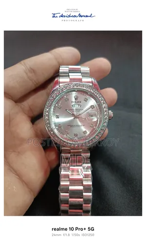 Dhamaka Offer Premium Diamond Stone Watch at Just 150 Taka