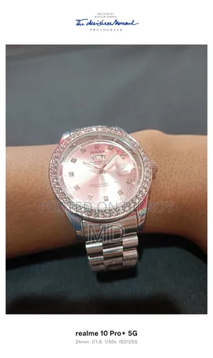 Dhamaka Offer Premium Diamond Stone Watch at Just 150 Taka