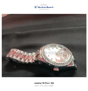Dhamaka Offer Premium Diamond Stone Watch at Just 150 Taka