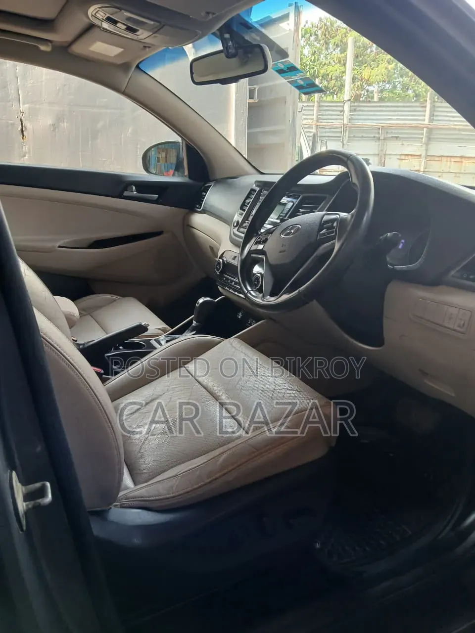 Hyundai Tucson Limited Front-Wheel Drive 2017 Gray