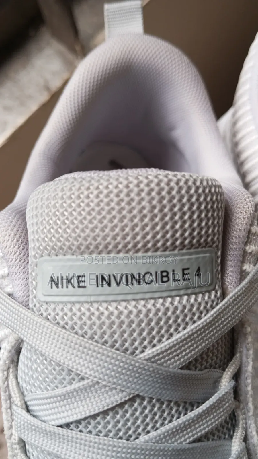 UK Nike Zoom X Invincible 4