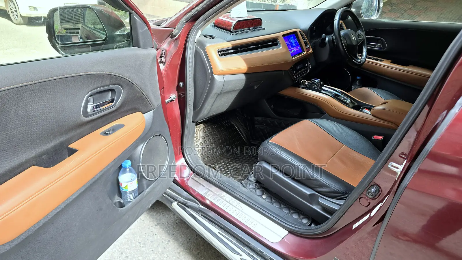 Honda Vezel ১.৫ হাইব্রিড ২-হুইল ড্রাইভ ২০১৪ মেরুন