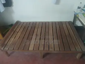 কাঠের ছৌকি, চকি বিক্রি।