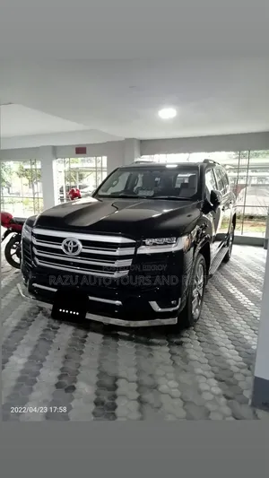 Prado L for Rent