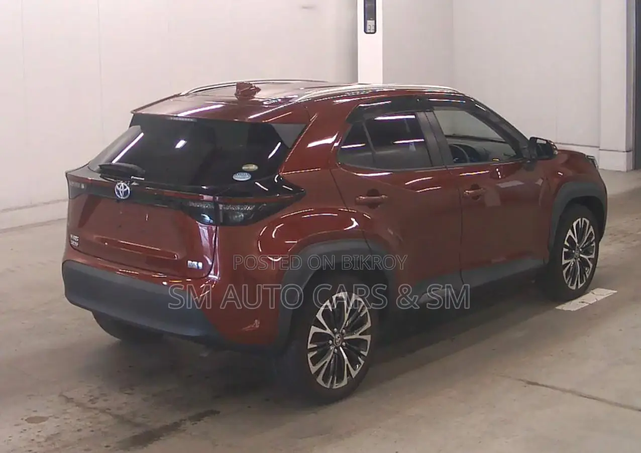 Toyota Yaris Cross 2021 Maroon
