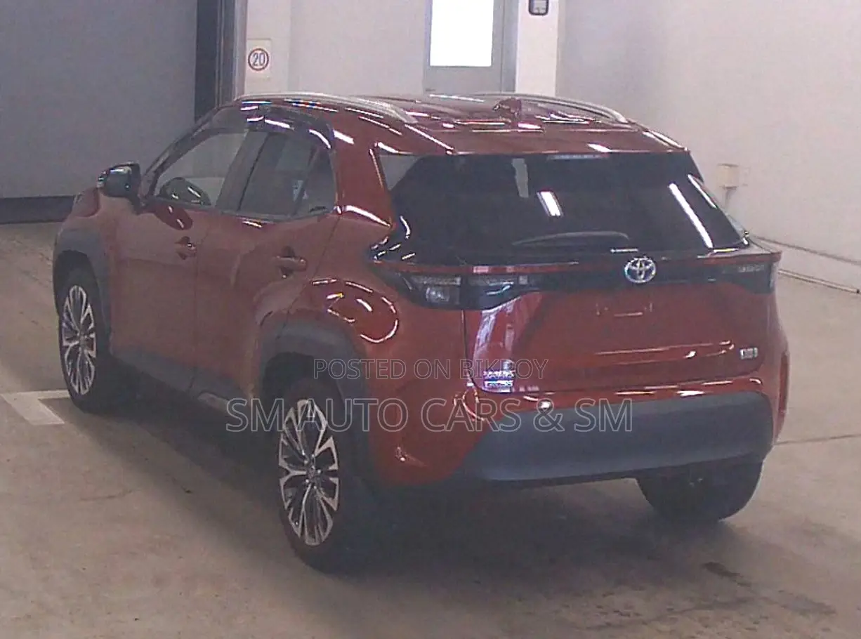 Toyota Yaris Cross 2021 Maroon