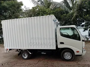 Toyota Dyna 2013 White