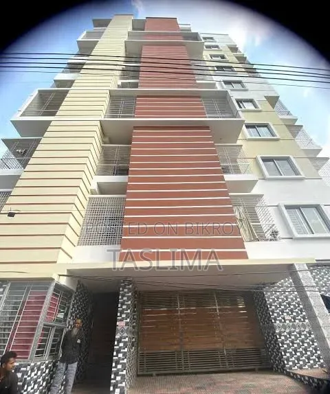 এস্কাটনে ৩ বেডরুমের অ্যাপার্টমেন্ট বিক্রয়