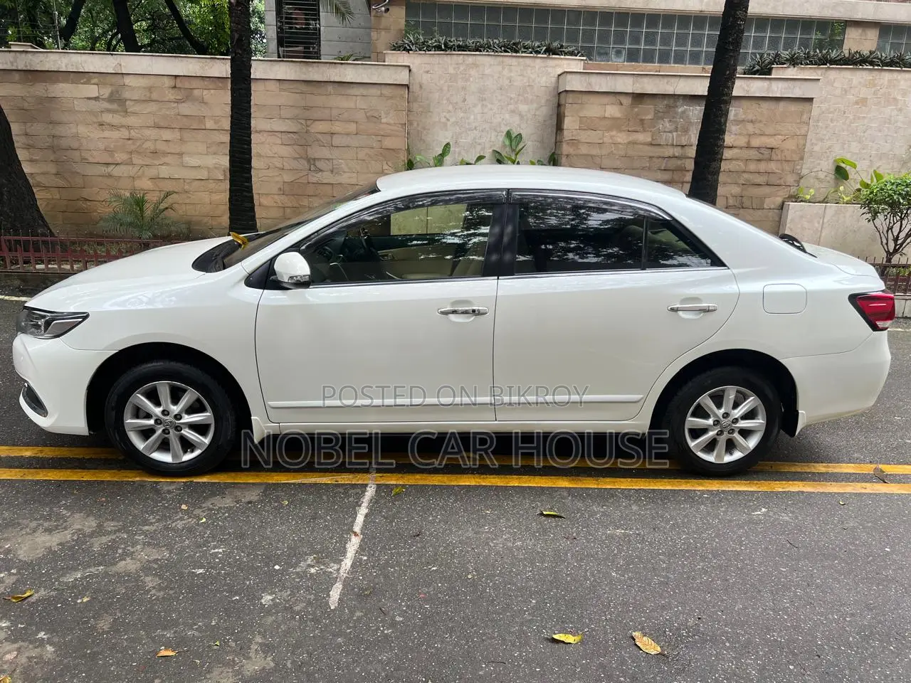 Toyota Premio 2020 Pearl