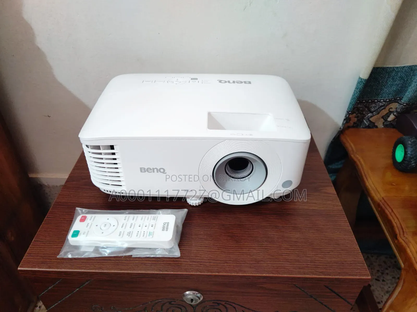 Benq Mx560 DLP 4000 Ansi Lumens Projector