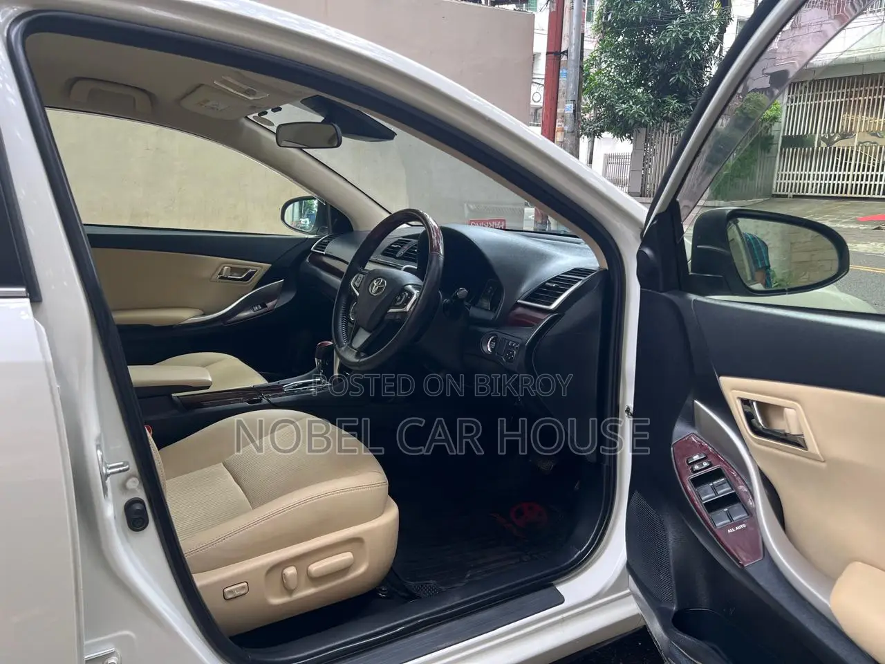 Toyota Premio 2020 Pearl