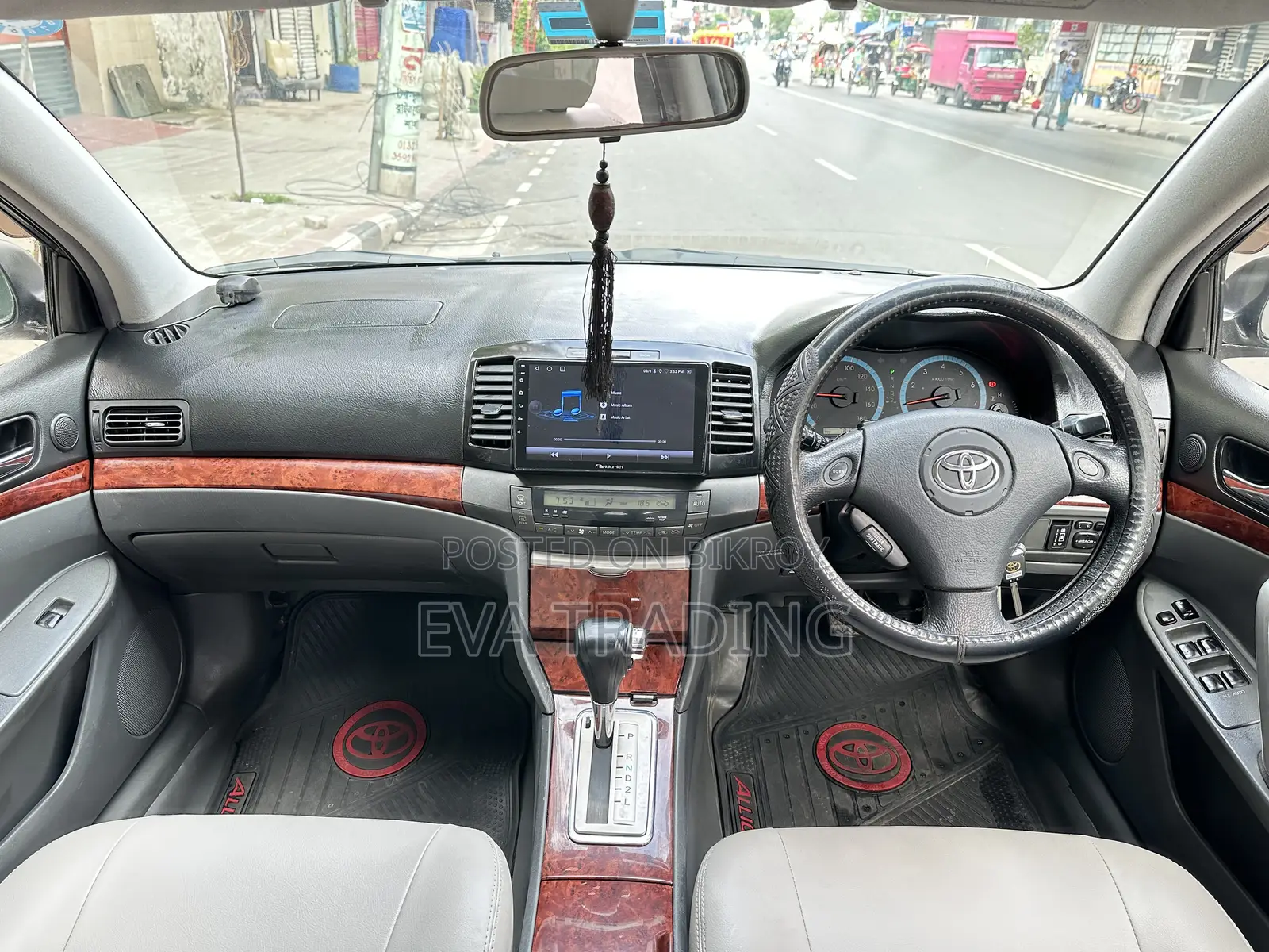 টয়োটা অ্যালিয়ন ২০০৪ সিলভার