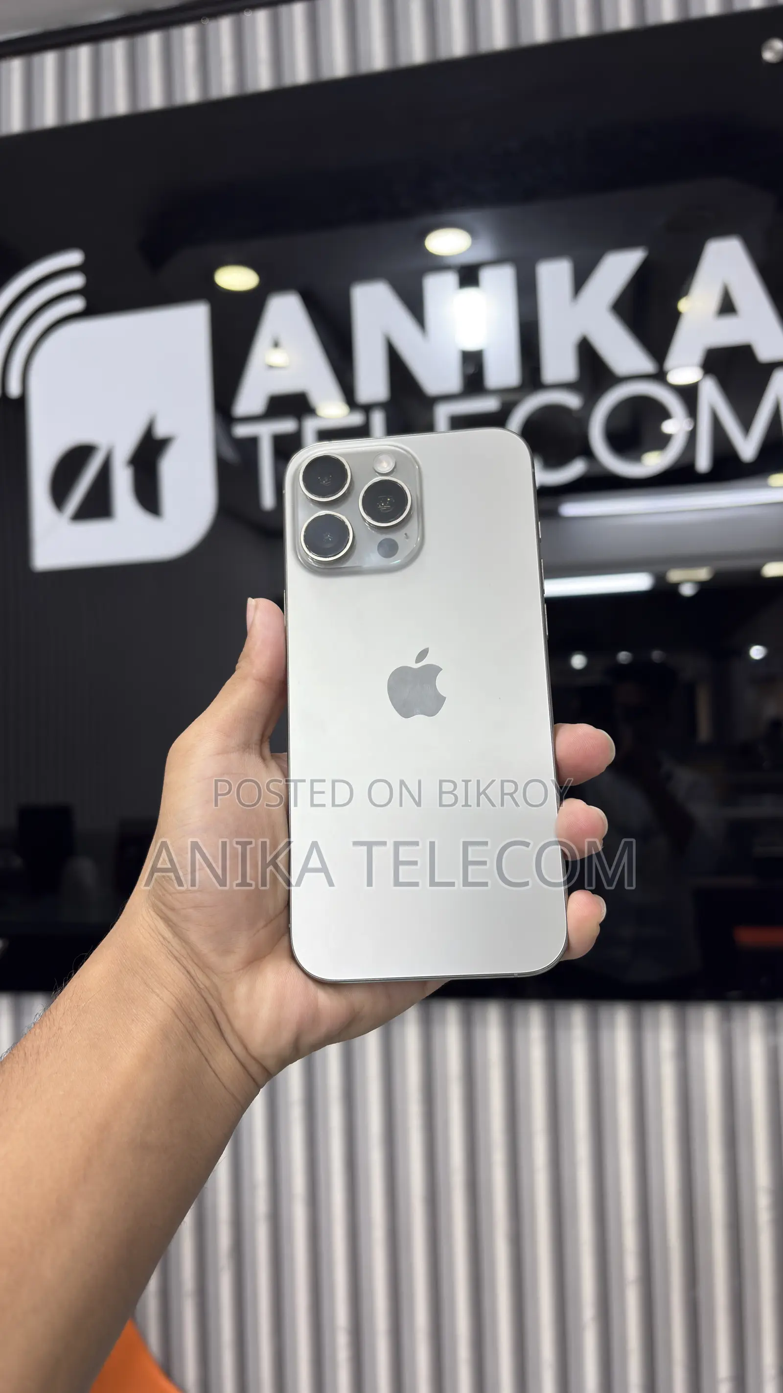 Apple iPhone 16 Pro Max 1 TB Silver