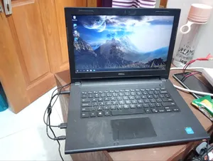 Laptop Dell Precision 5520 4GB Intel Celeron HDD+SSD 500GB