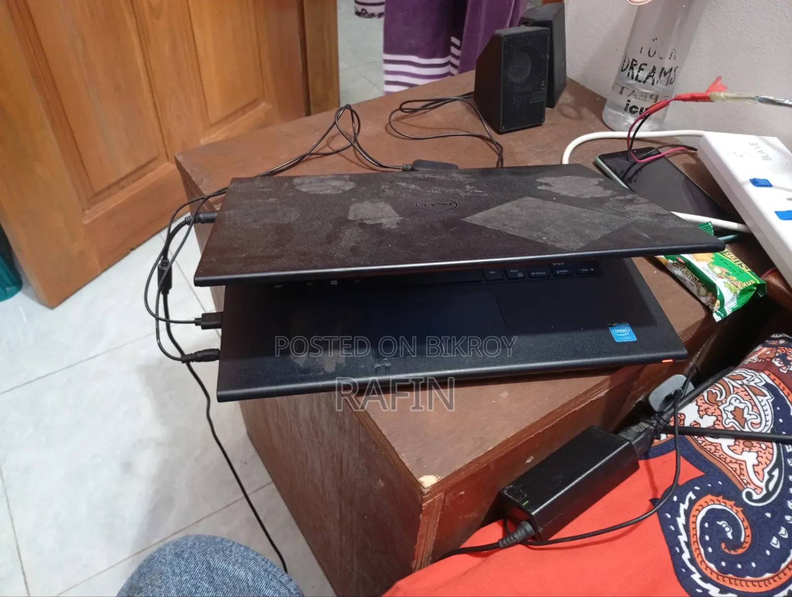 Laptop Dell Precision 5520 4GB Intel Celeron HDD+SSD 500GB