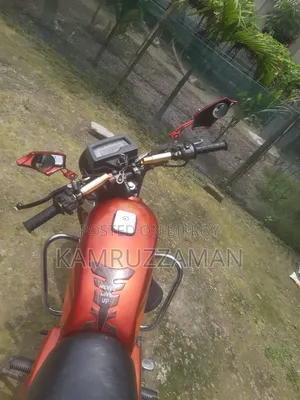 বাজাজ বক্সার ১০০ ২০১৫ রেড