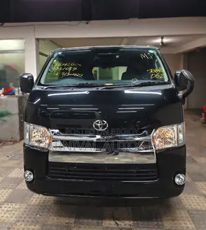 Toyota HiAce 2021 Black