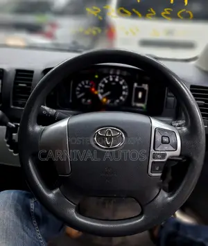Toyota HiAce 2021 Black