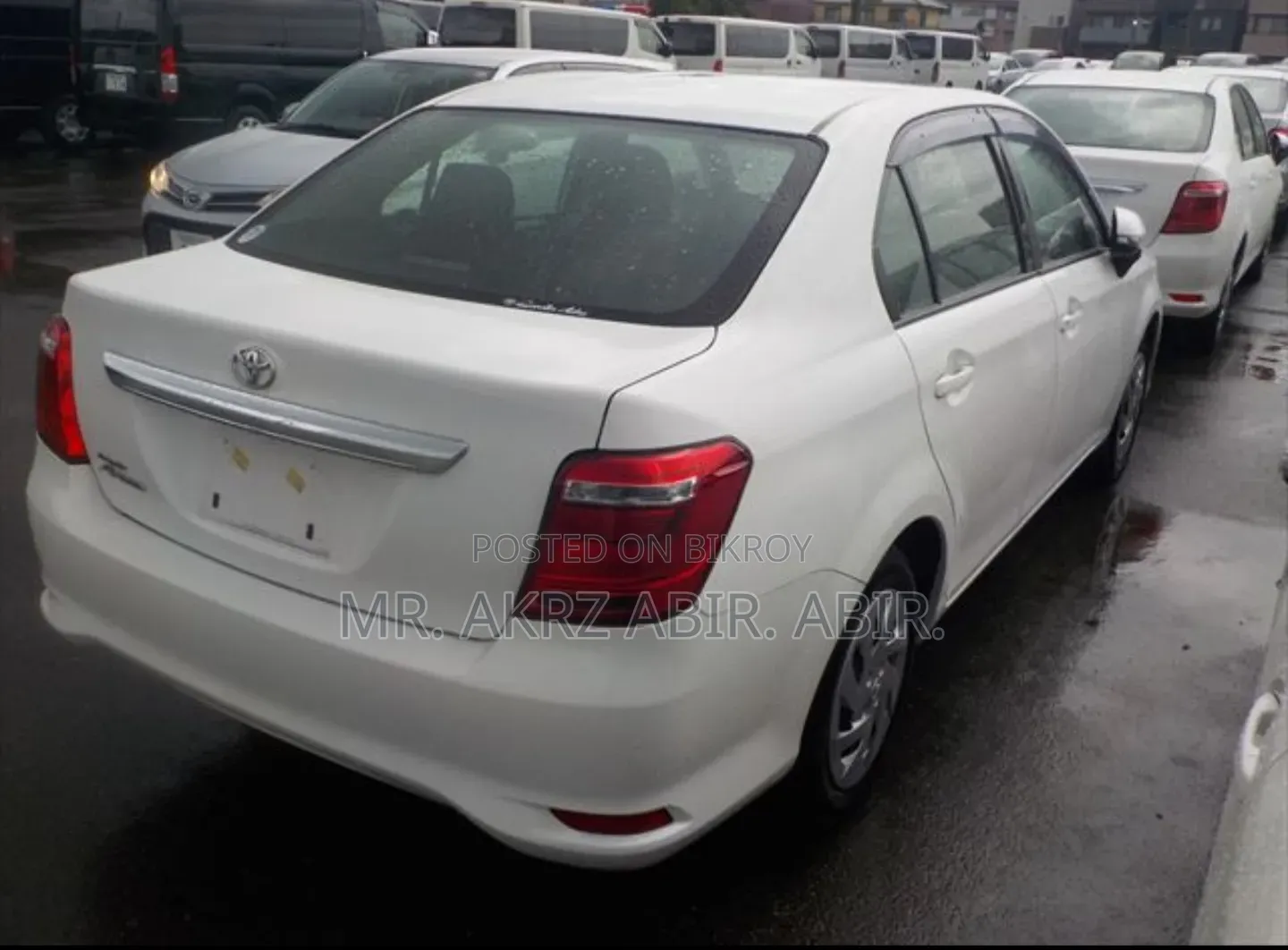 টয়োটা অ্যাক্সিও ২০২১ হোয়াইট