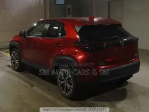 টয়োটা ইয়ারিস ক্রস ২০২১ মেরুন