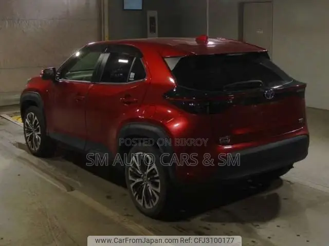টয়োটা ইয়ারিস ক্রস ২০২১ মেরুন