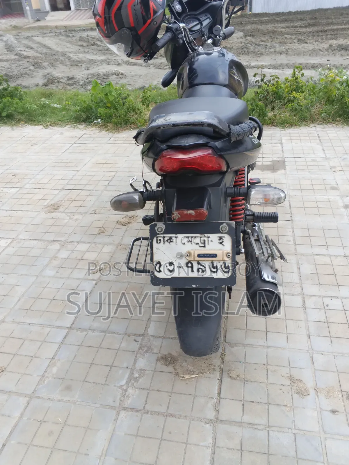 Mahindra Centuro 2016 Black