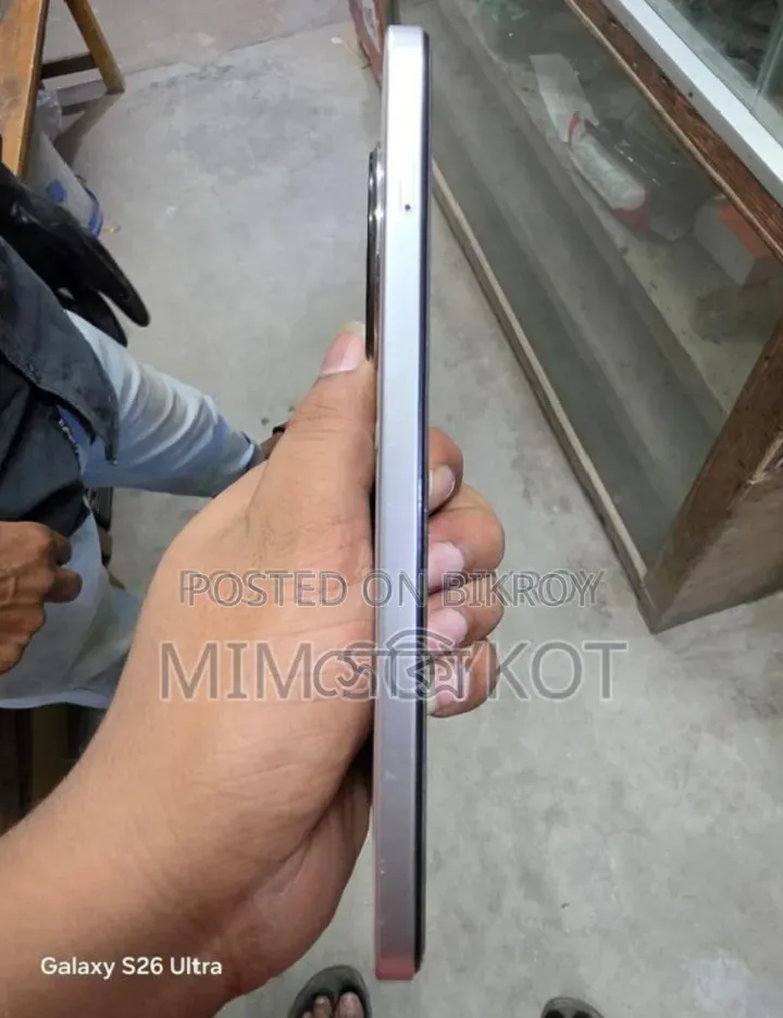Tecno Spark 30 128 GB White