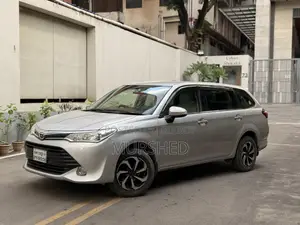 Toyota Axio 1.5 G Two-Wheel Drive 2016 Silver