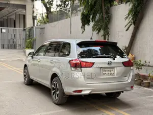 Toyota Axio 1.5 G Two-Wheel Drive 2016 Silver
