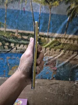 টেকনো ক্যামন ৪০ প্রো ৪জি ২৫৬ জিবি ব্লু