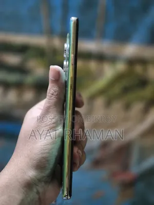 টেকনো ক্যামন ৪০ প্রো ৪জি ২৫৬ জিবি ব্লু