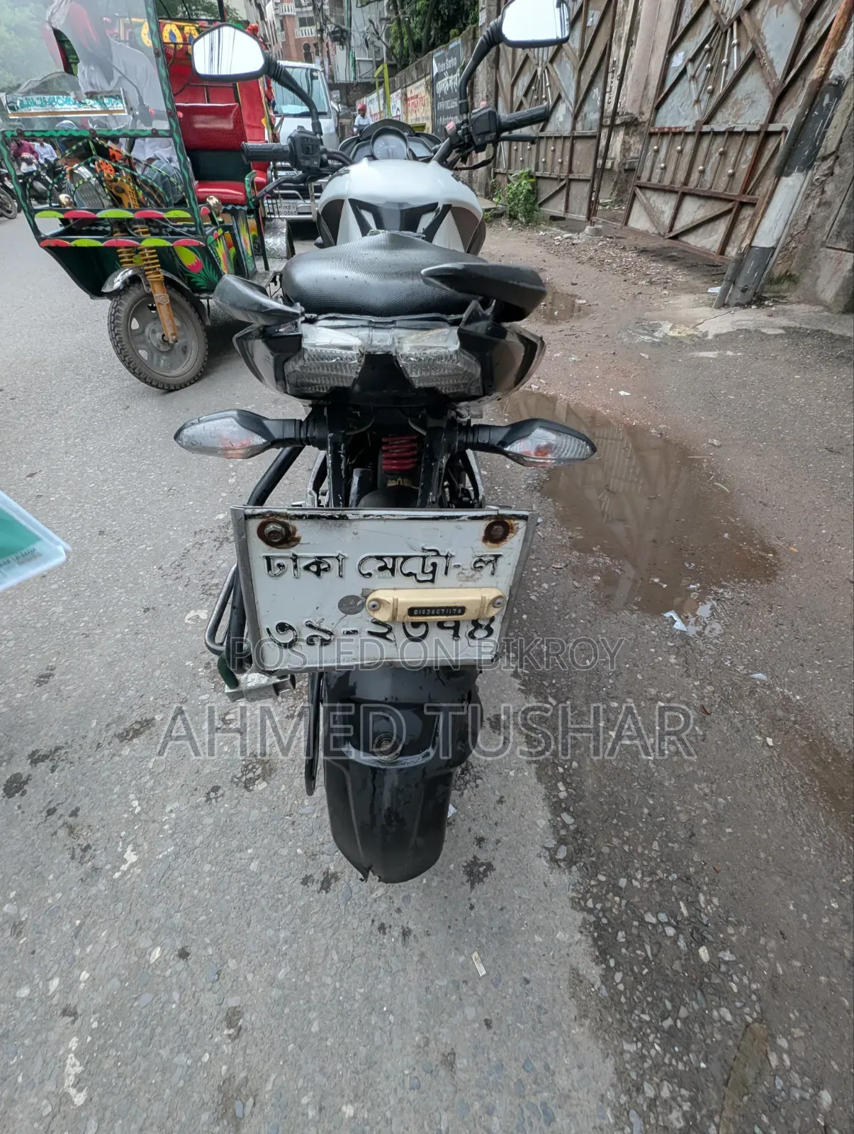বাজাজ পালসার এনএস ১৬০ ২০১৮ হোয়াইট