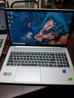Laptop HP ProBook 450 16GB Intel Core i5 SSD 512GB