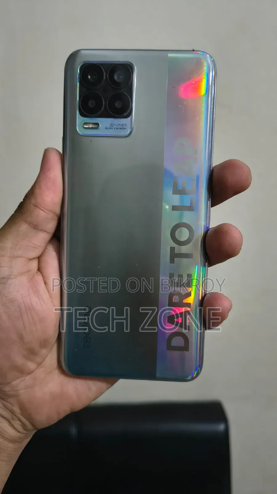 রিয়েলমি ১২৮ জিবি সিলভার