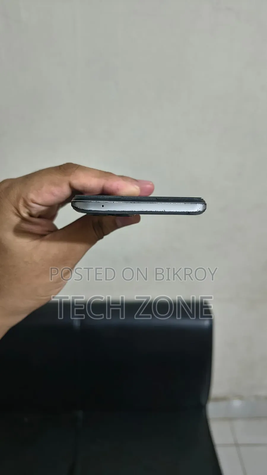 রিয়েলমি ১২৮ জিবি সিলভার
