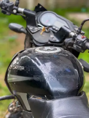 বাজাজ পালসার ১৫০ ২০১২ ব্ল্যাক