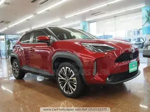 Toyota Yaris Cross 2021 Maroon
