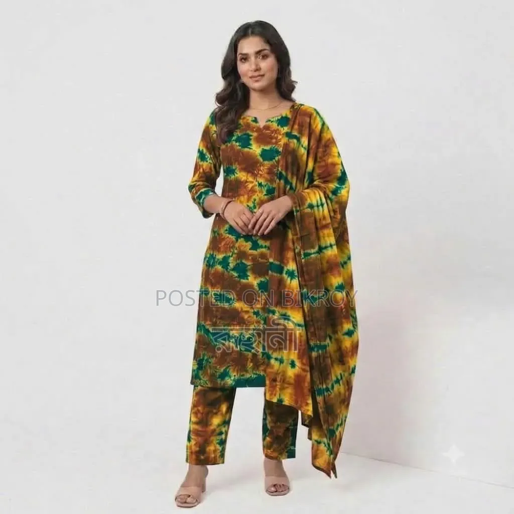 আকর্ষণীয় ট্র্যাডিশনাল বাটিক থ্রি-পিস (Batik Three Piece)