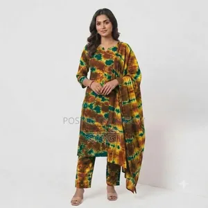 আকর্ষণীয় ট্র্যাডিশনাল বাটিক থ্রি-পিস (Batik Three Piece)