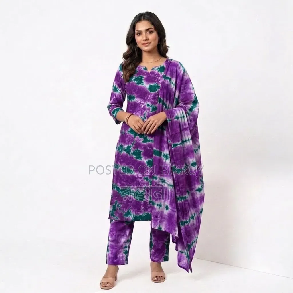 আকর্ষণীয় ট্র্যাডিশনাল বাটিক থ্রি-পিস (Batik Three Piece)