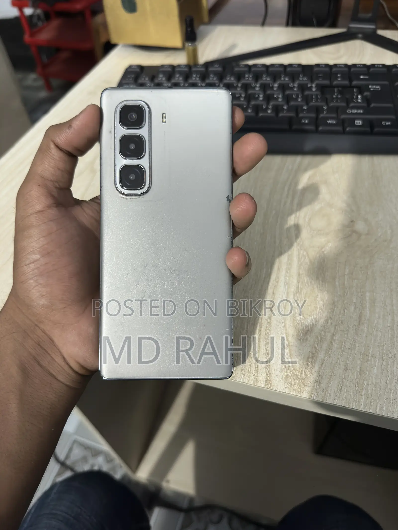 Infinix Hot 50 Pro+ 4G 256 GB Silver