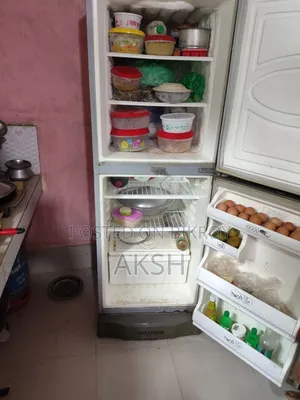 Walton 341 Liter Fridge