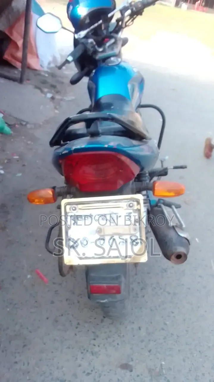 রানার বুলেট ১০০ ২০১৭ নীল