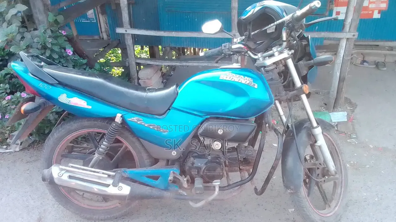 রানার বুলেট ১০০ ২০১৭ নীল