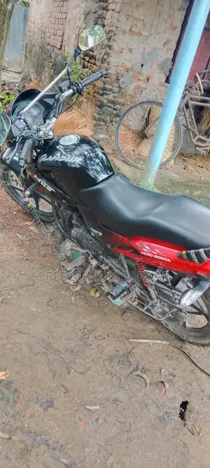 হিরো গ্ল্যামার ২০১৬ ব্ল্যাক